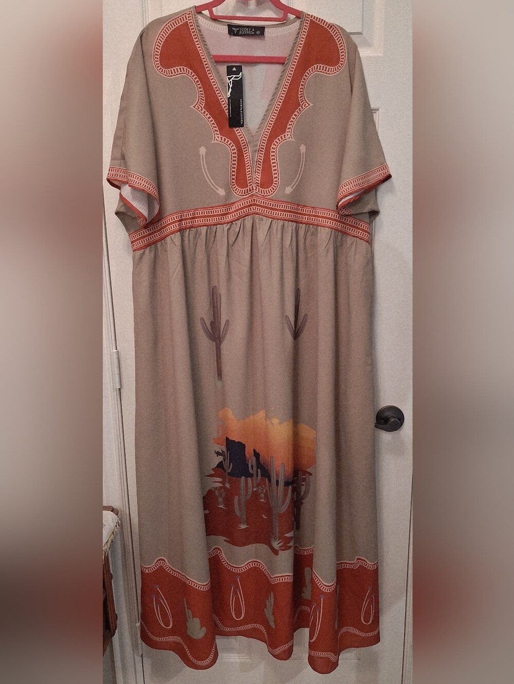 Southwest Taupe Maxi Dress w/ Coral and Sunset Accents Sz 3XL. NWT